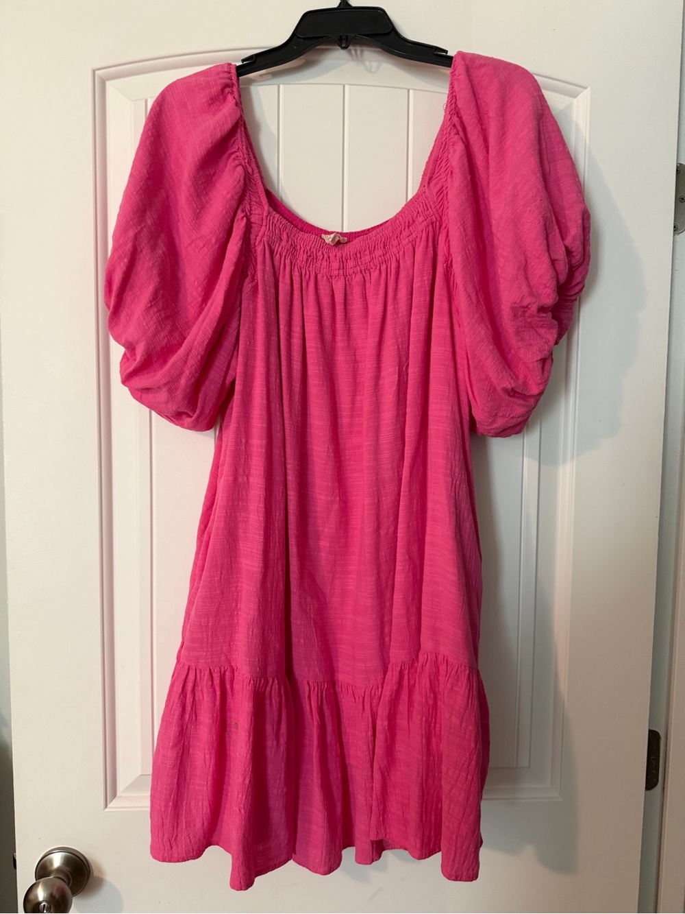 Eesome Women's Pink Puff Sleeve Dress